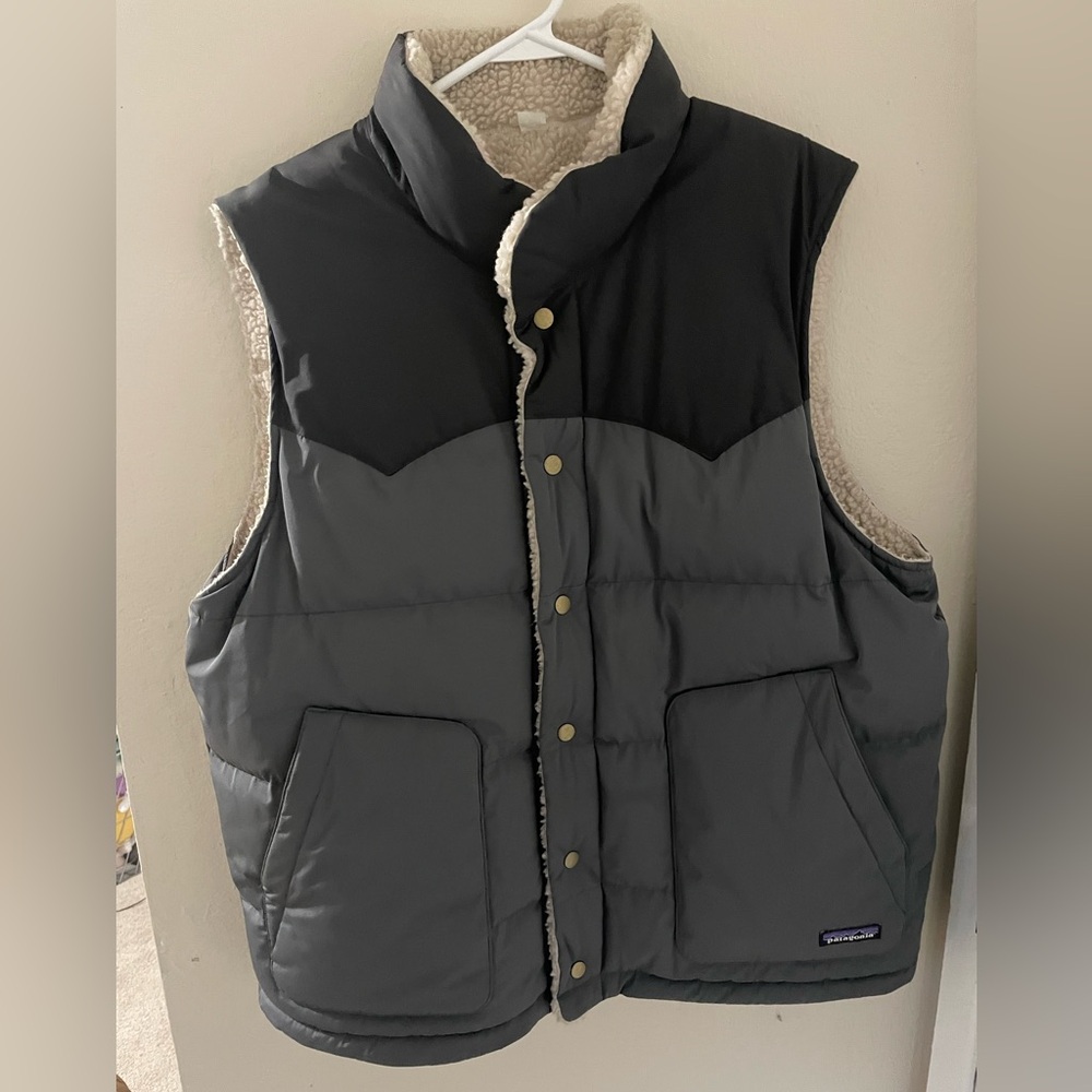 Patagonia reversible vest